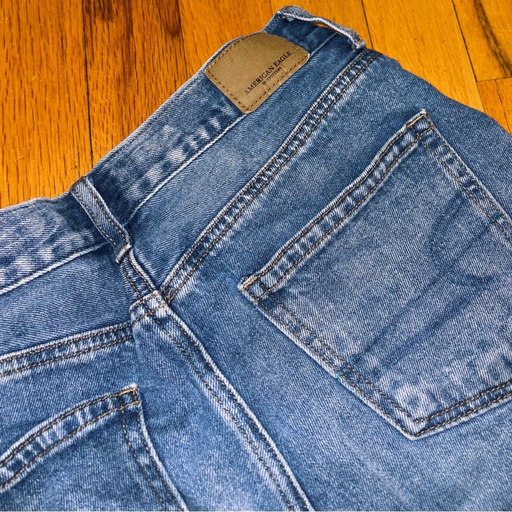 American Eagle Women’s Blue Jeans
